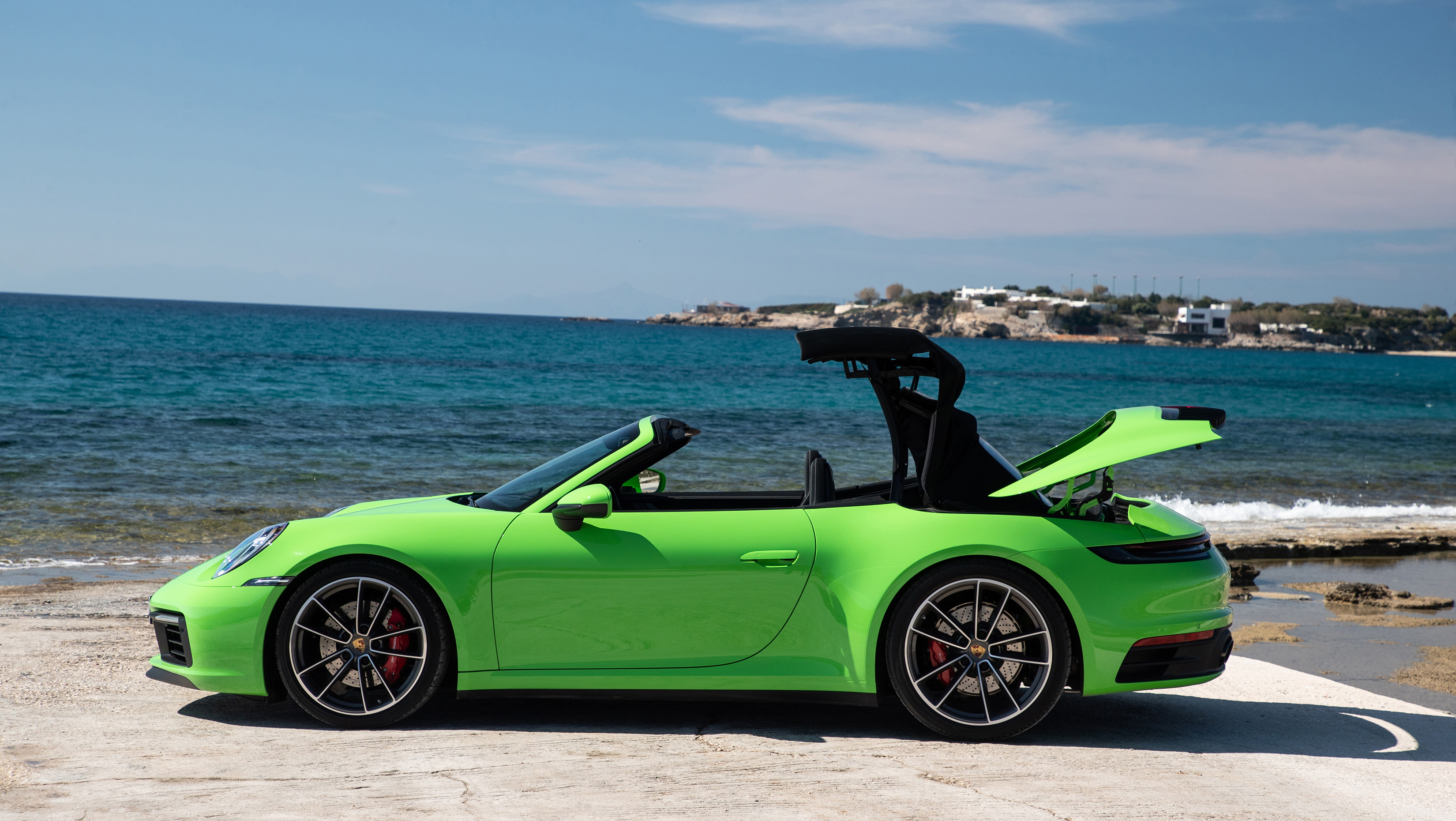 PORSCHE 911 Carrera
