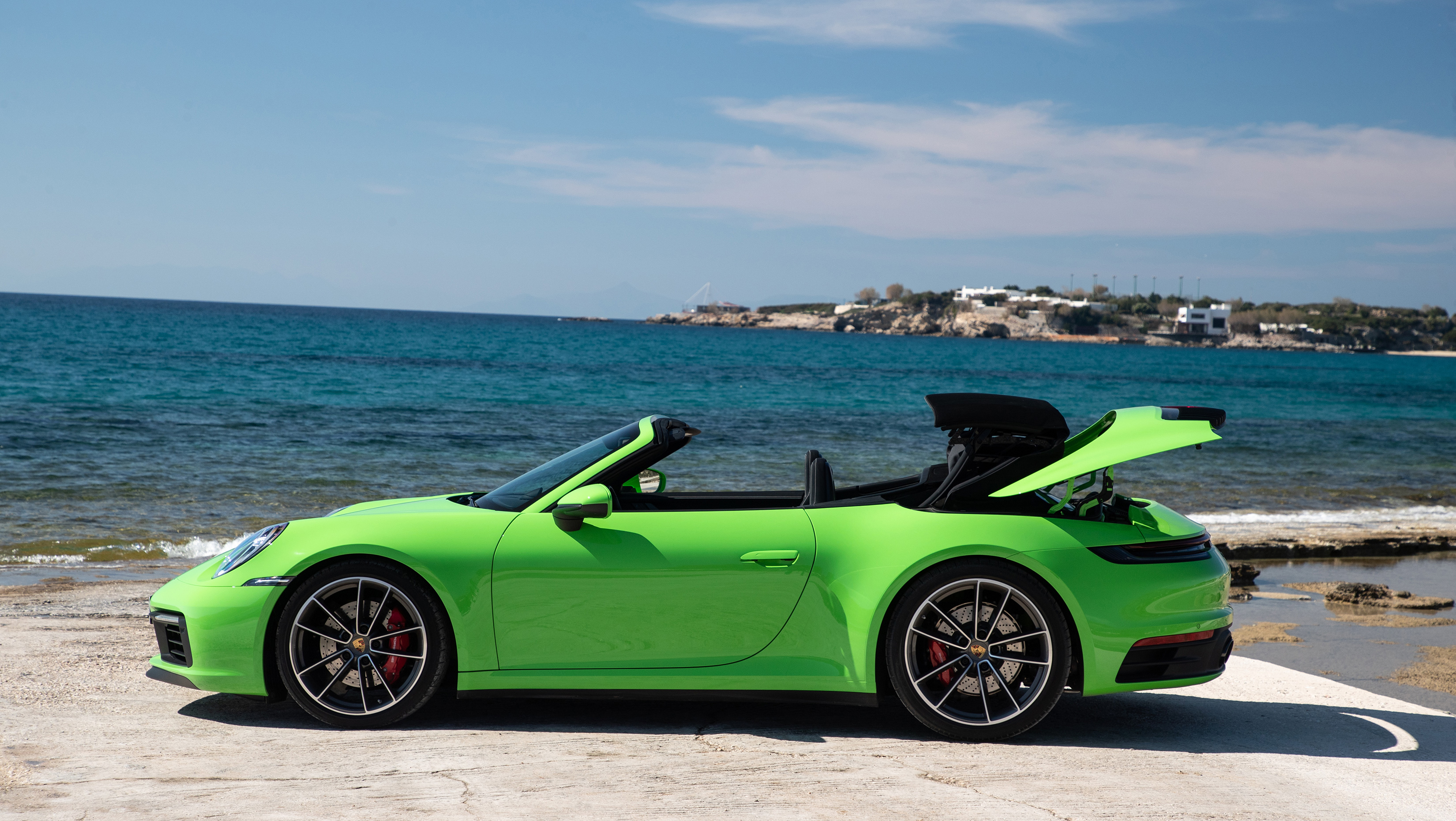 PORSCHE 911 Carrera