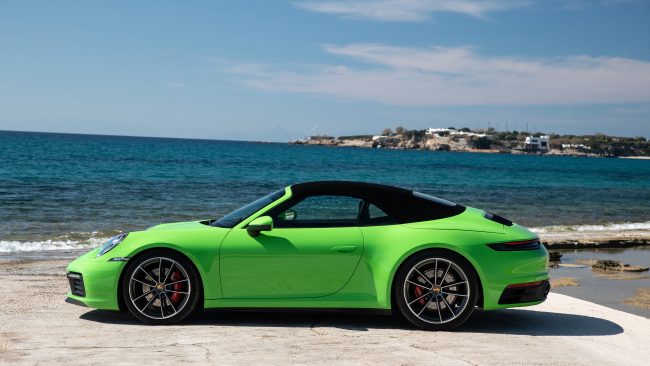 PORSCHE 911 Carrera