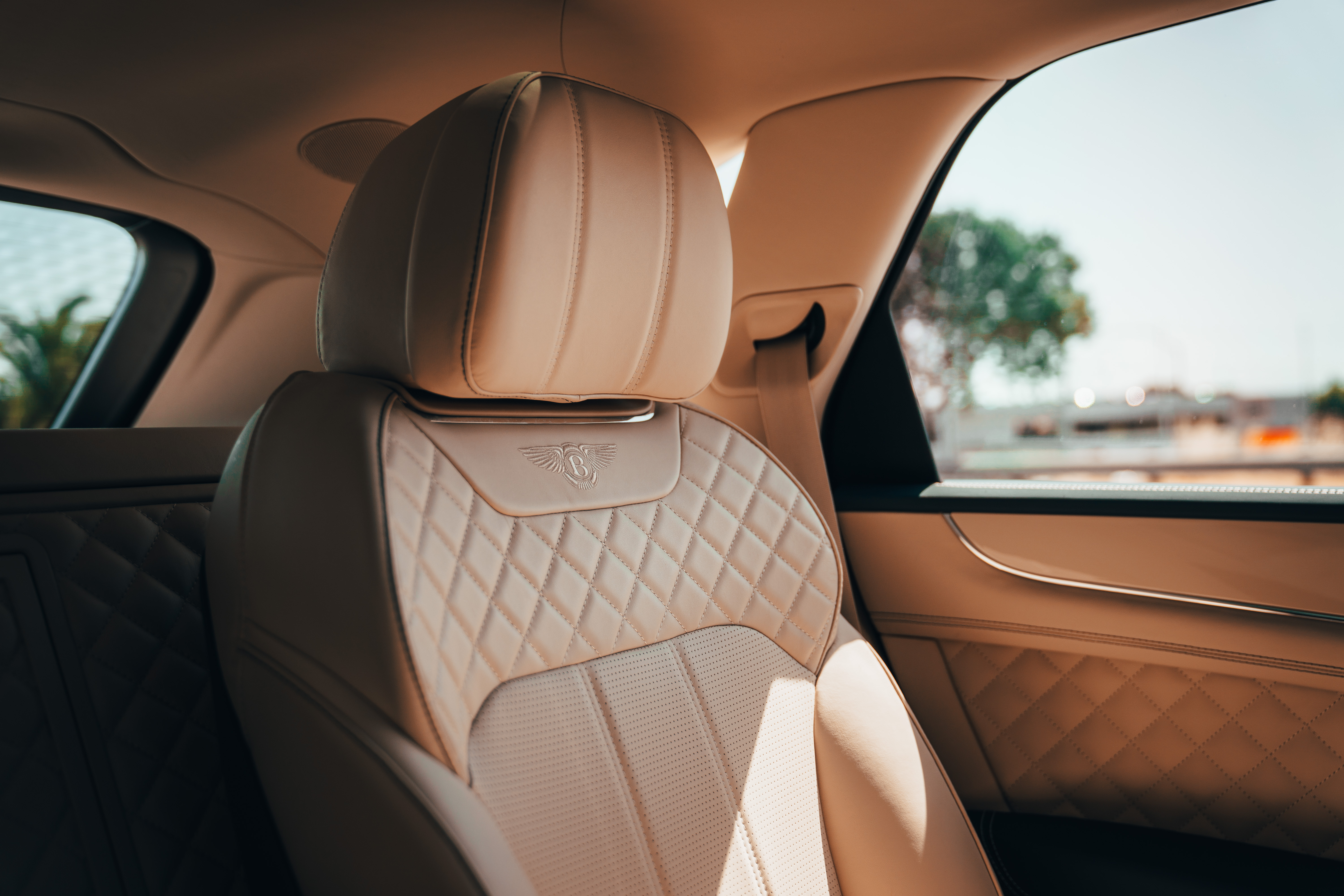 Bentley Bentayga Hybrid