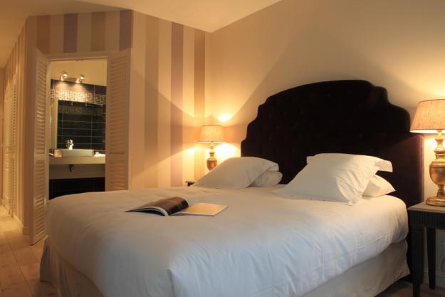 CHAMBRE LUXE 1.jpg CHAMBRE LUXE 1.jpg